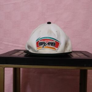 Mitchell & Ness San Antonio Spurs White Hat